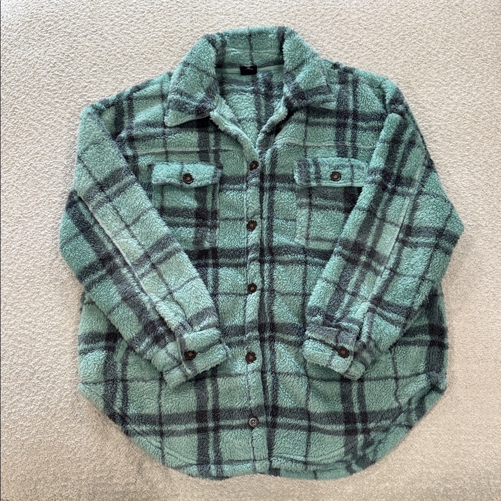 PacSun Homecoming Button-Down Women’s Sherpa Shirt Medium/Large